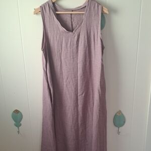 Chic Sleeveless Lavender Midi Dress